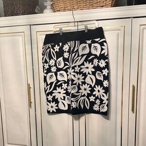 Liz Claiborne Black and White Floral Pencil Skirt